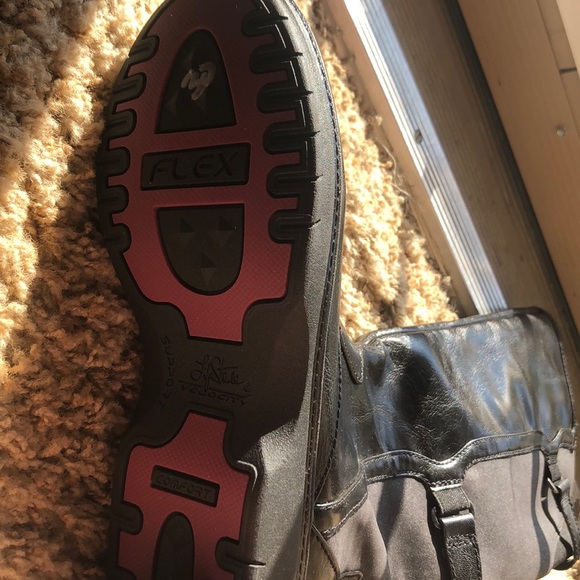 Black flex boots size 7.5 - Picture 2 of 4
